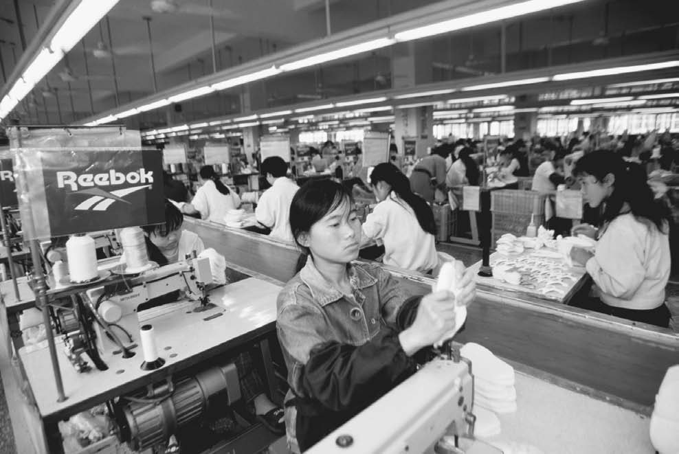 making-shoes-Reebok-factory-1996