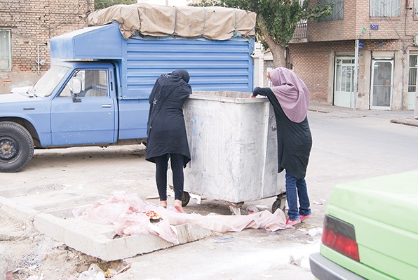 تهی‌دستی و تهی‌دستان شهری / اردشیر مهرداد