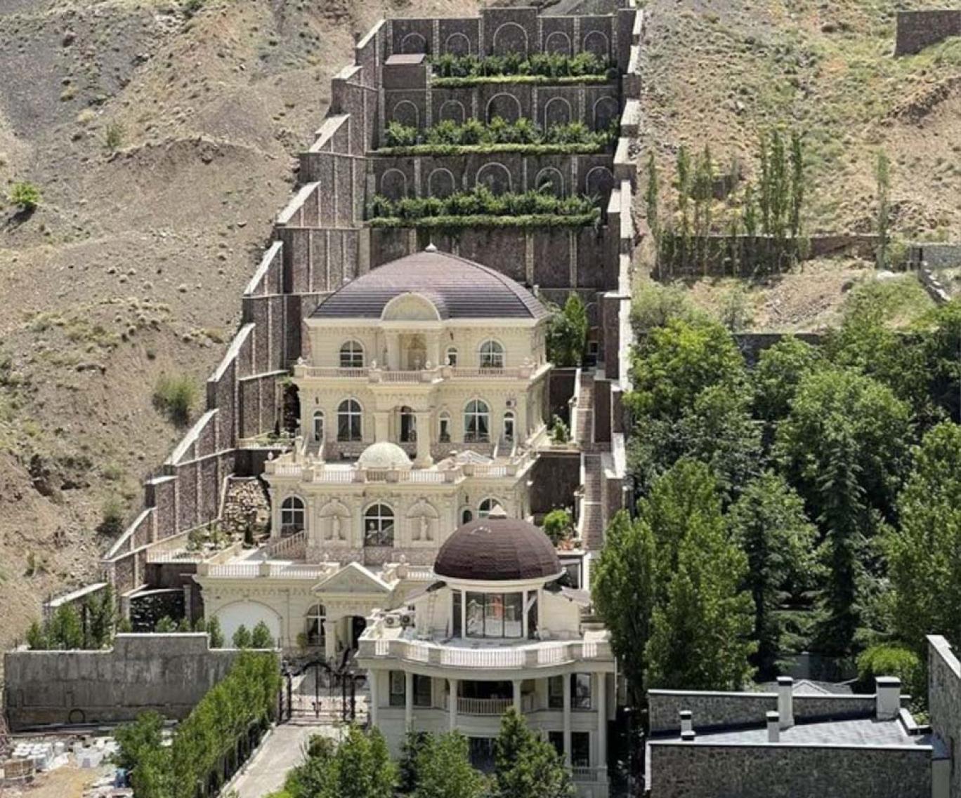 ساخت ویلا با کوهتراشی در لواسان تهران